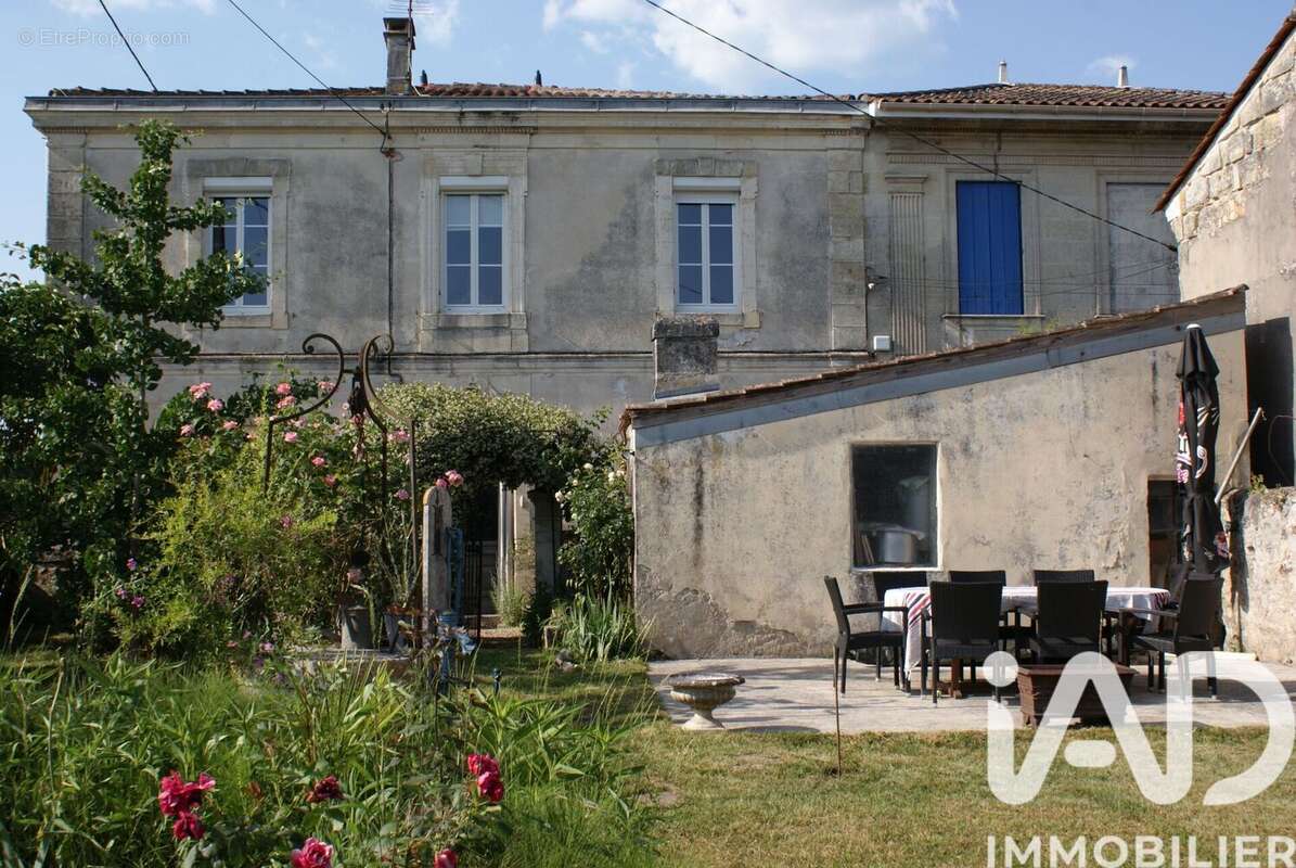 Photo 1 - Maison à SAINT-LOUIS-DE-MONTFERRAND