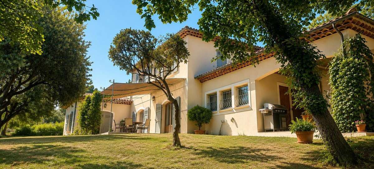 Maison à DRAGUIGNAN