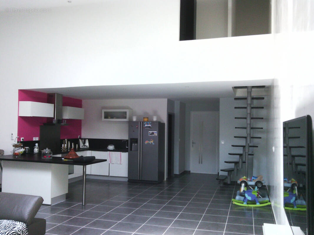 Appartement à MONTBAZIN