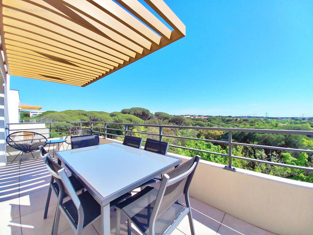 Appartement à FREJUS