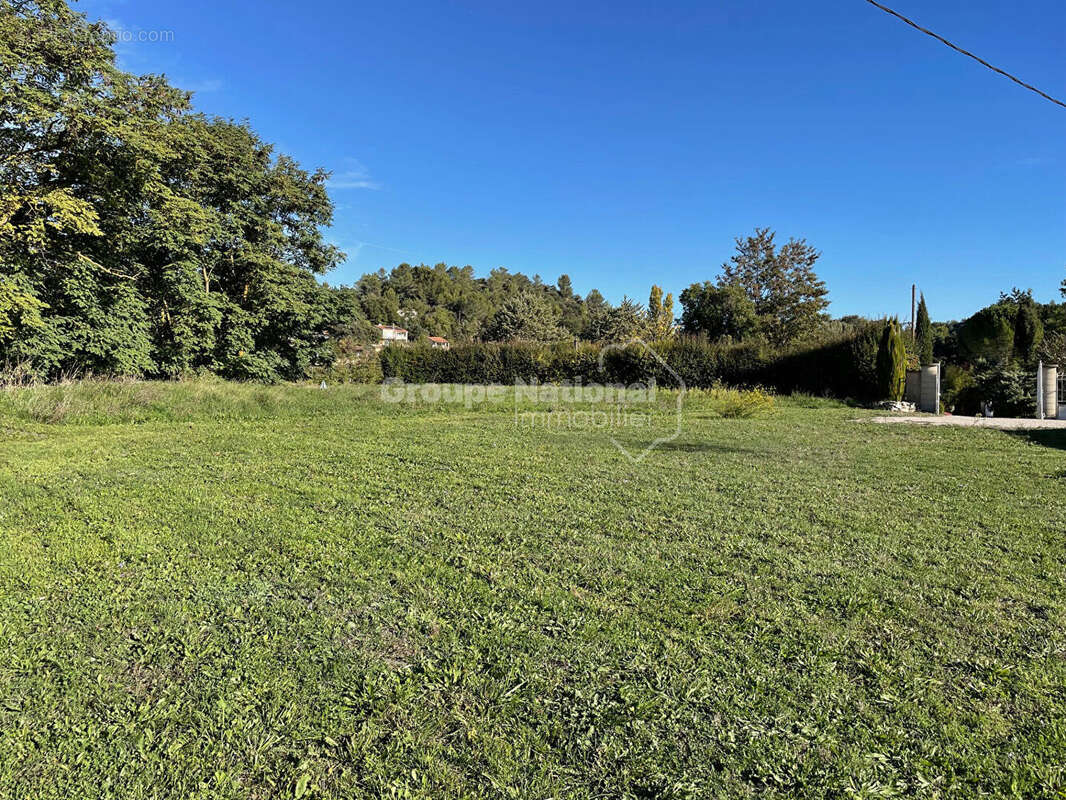 Terrain Rians 1032 m2 proche village - photo 2