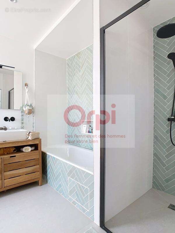 Maison à ISSY-LES-MOULINEAUX