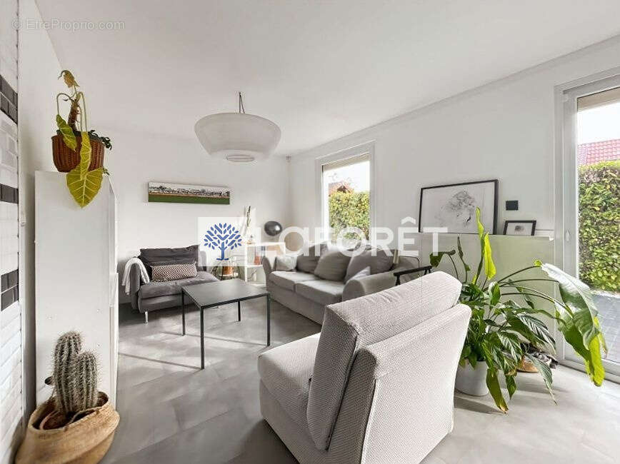 Maison à QUEVREVILLE-LA-POTERIE