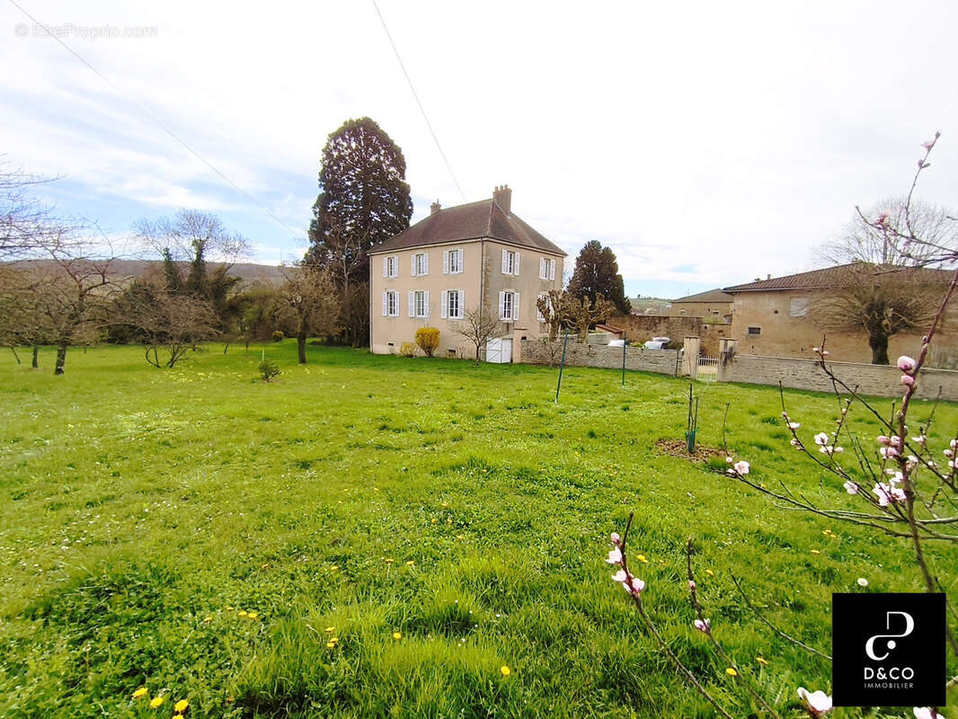 Maison à MACON