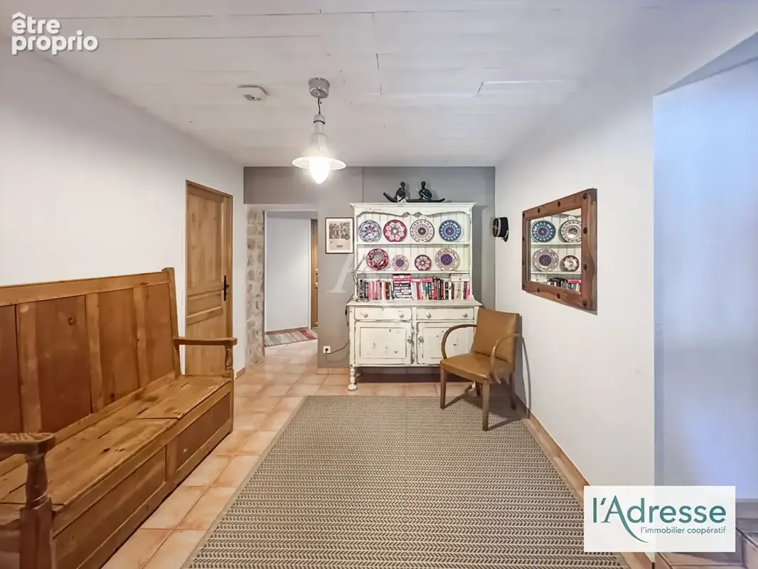 EXCLUSIVITE Élégante Maison en pierre rénovée avec piscine et dépendance - photo 5