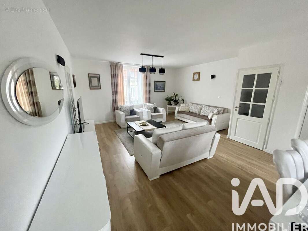 Photo 8 - Maison à MONS-EN-BAROEUL