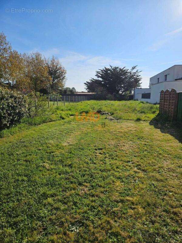 Terrain constructible 940 m² – La Plaine-sur-Mer la Tara - photo 3