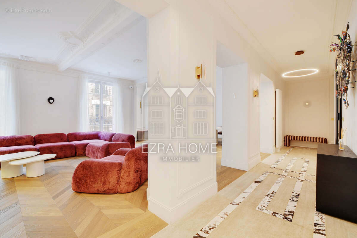 Appartement à NEUILLY-SUR-SEINE