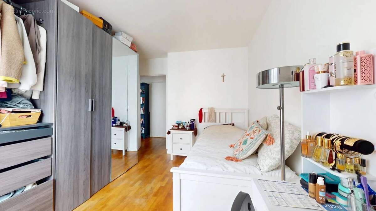 Appartement à MONTIGNY-LE-BRETONNEUX
