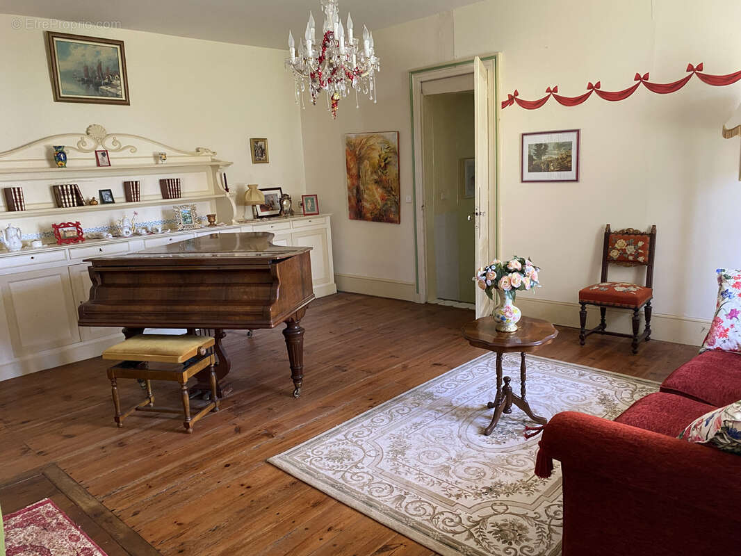Maison à BAZAS