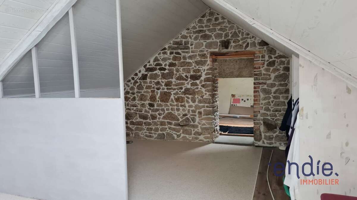 Maison à LA PETITE-MARCHE