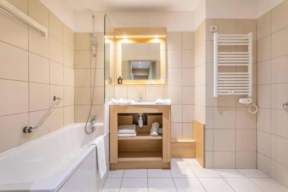 INVESTISSEMENT LOCATIF  Marseille 8eme Arrondissement  Résidence Tourisme Zenitude Comfort Marseille Prado - 7,07 % de rentabi - photo 5