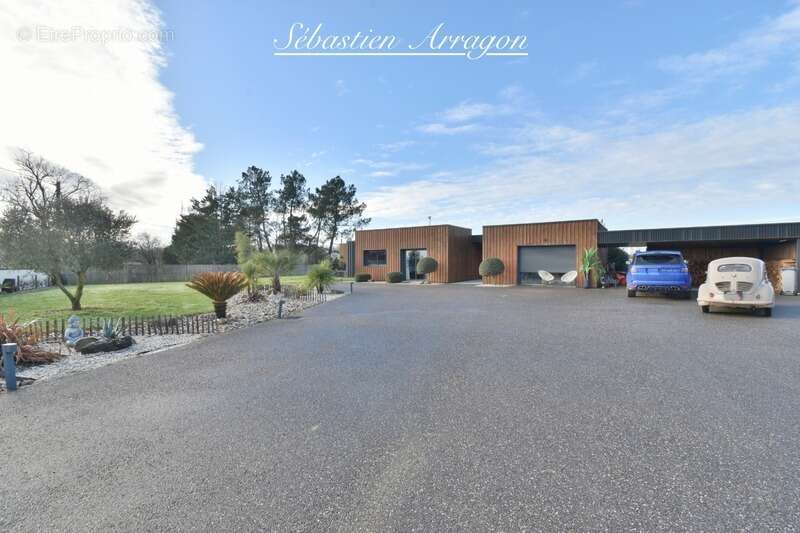 Villa contemporaine d’architecte avec piscine Art de vivre à la campagne, en Lot-et-Garonne- GRANGES SUR LOT (47) - photo 23