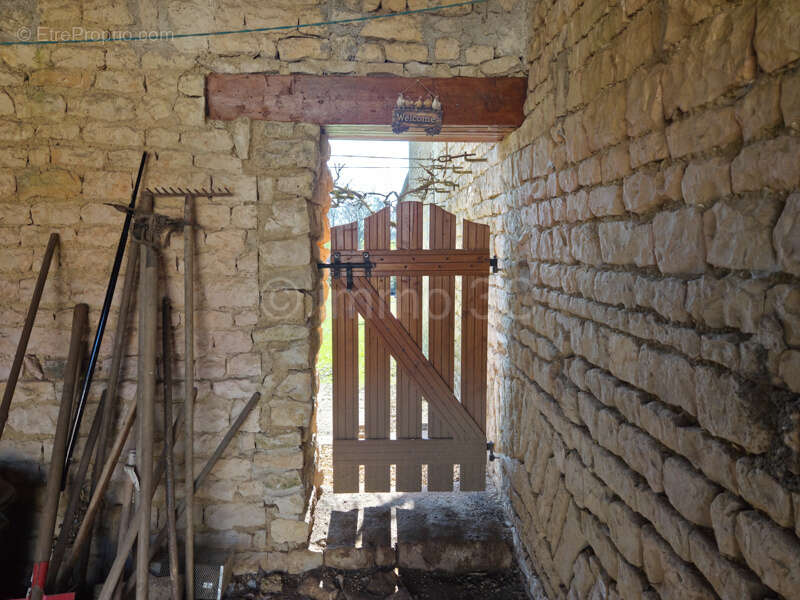 Maison à CHEF-BOUTONNE