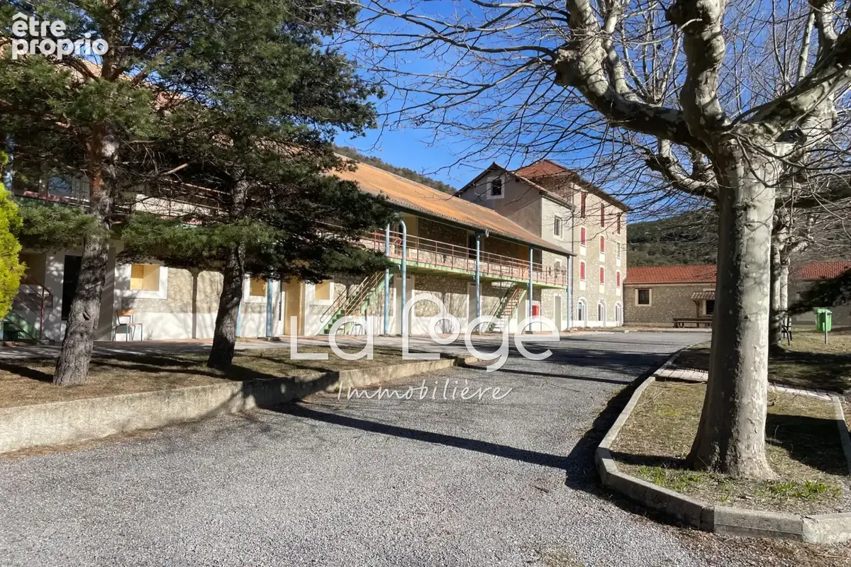 Commerce à ASPRES-SUR-BUECH