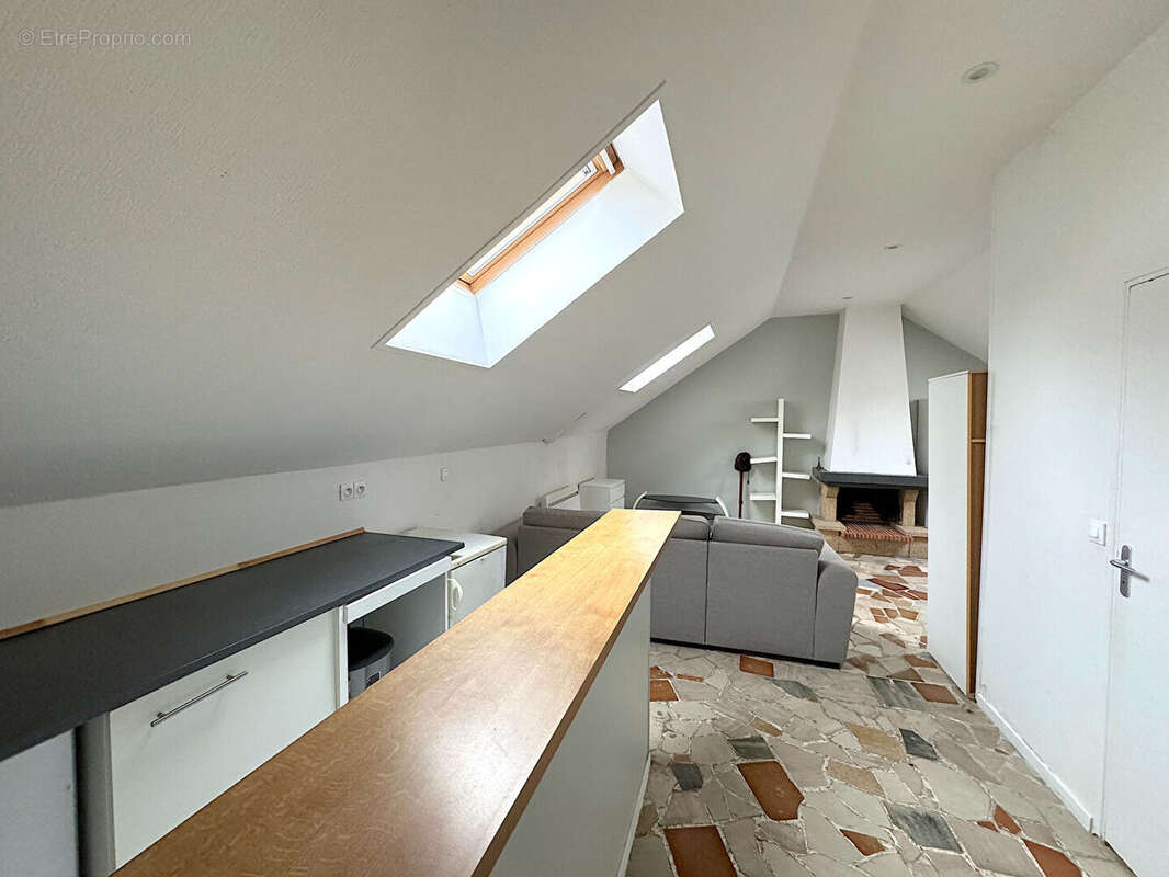 Appartement à LA CHAPELLE-EN-SERVAL