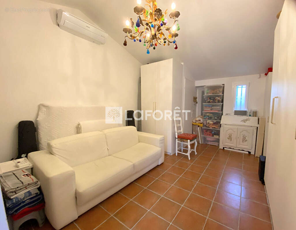 Maison à L&#039;ISLE-SUR-LA-SORGUE