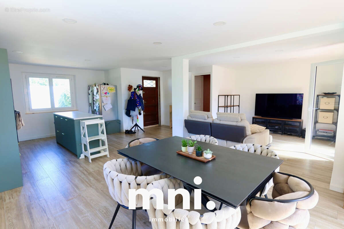 Maison à SIX-FOURS-LES-PLAGES