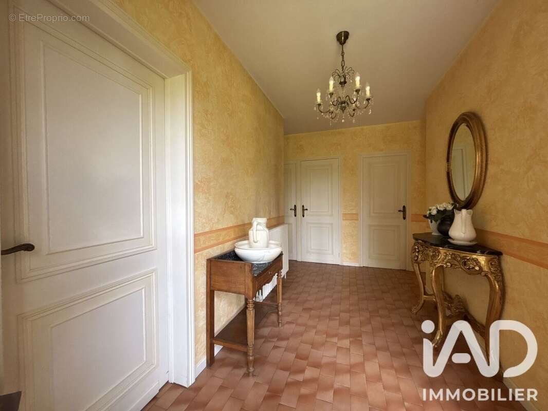Maison 170 m² à Remilly-Wirquin  - photo 2