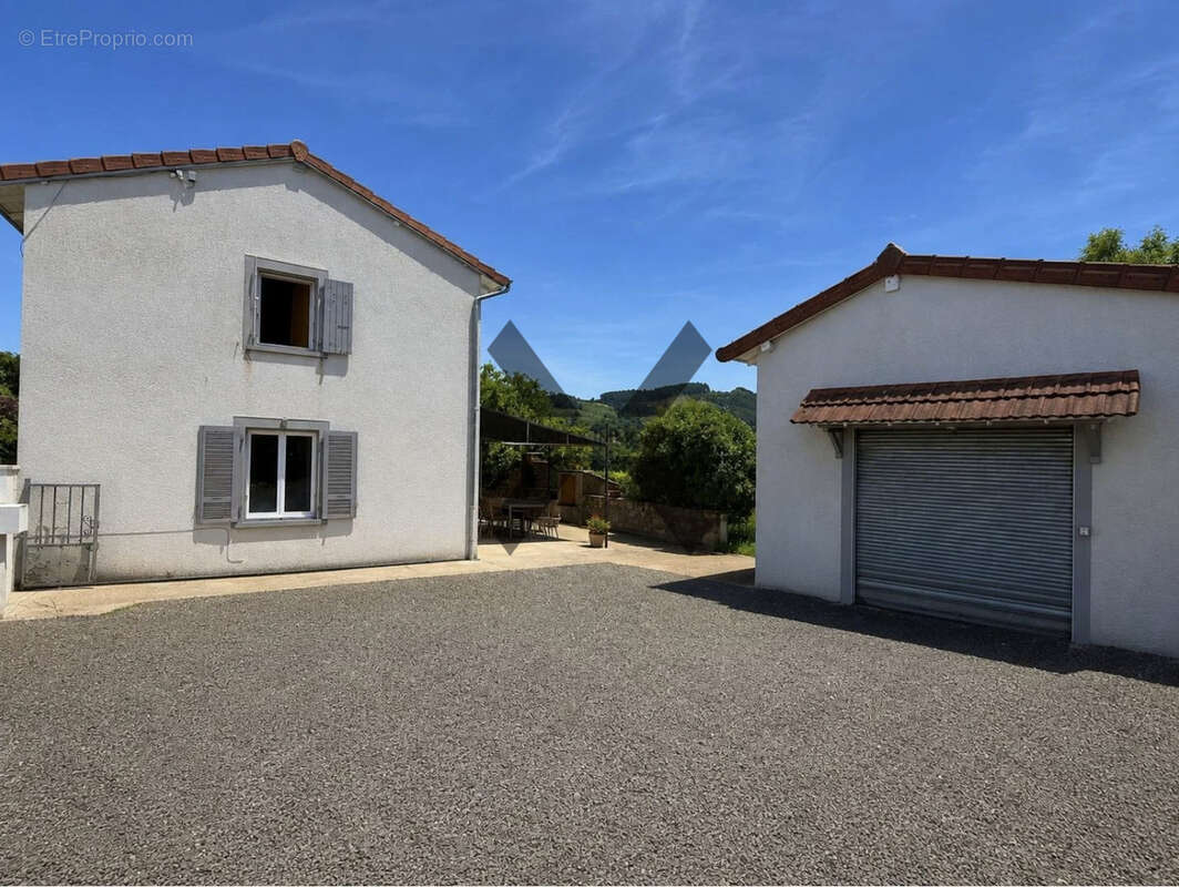 Maison à COUBLANC