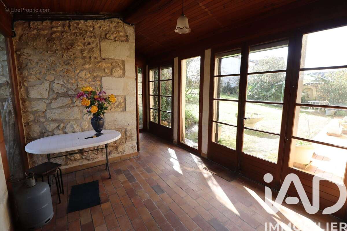 Photo 9 - Maison à MONTGUYON