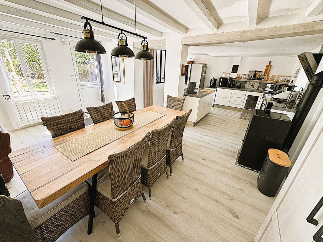 Maison à BEAUVILLIERS