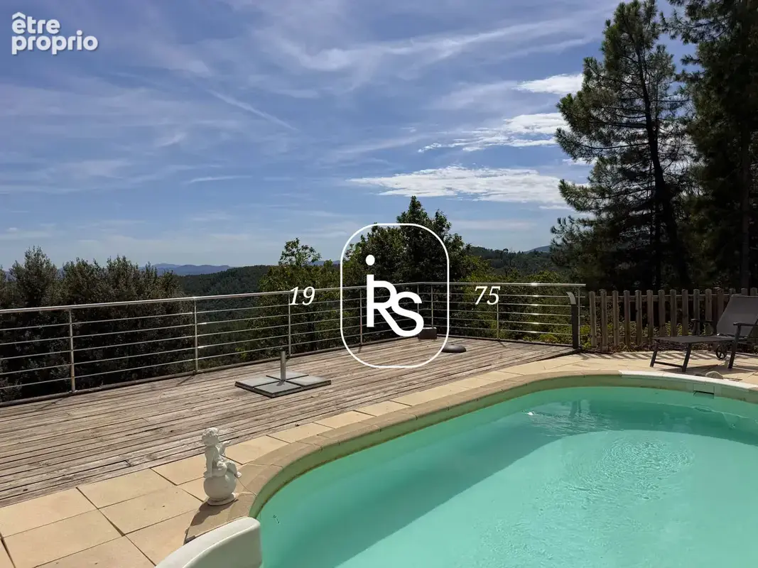 Avec une vue époustouflante, villa de 123 m2 habitables, une piscine et 2,23 ha de terrain - photo 4