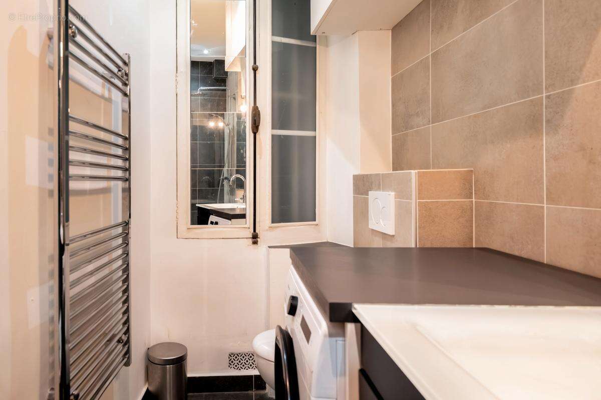 Appartement à PARIS-3E