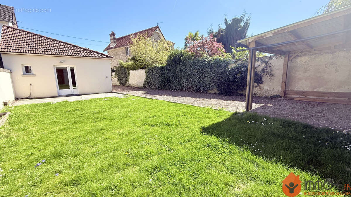 Maison à MAGNY-LE-HONGRE