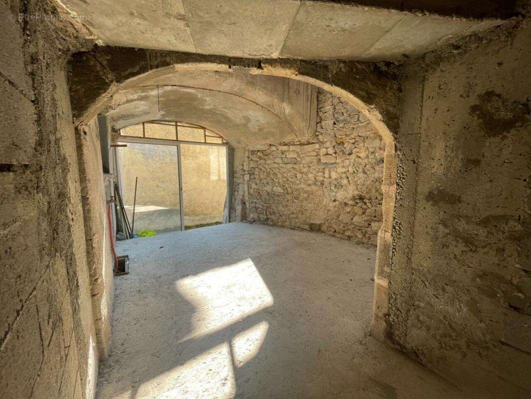 titre - Maison à CHAMPEIX