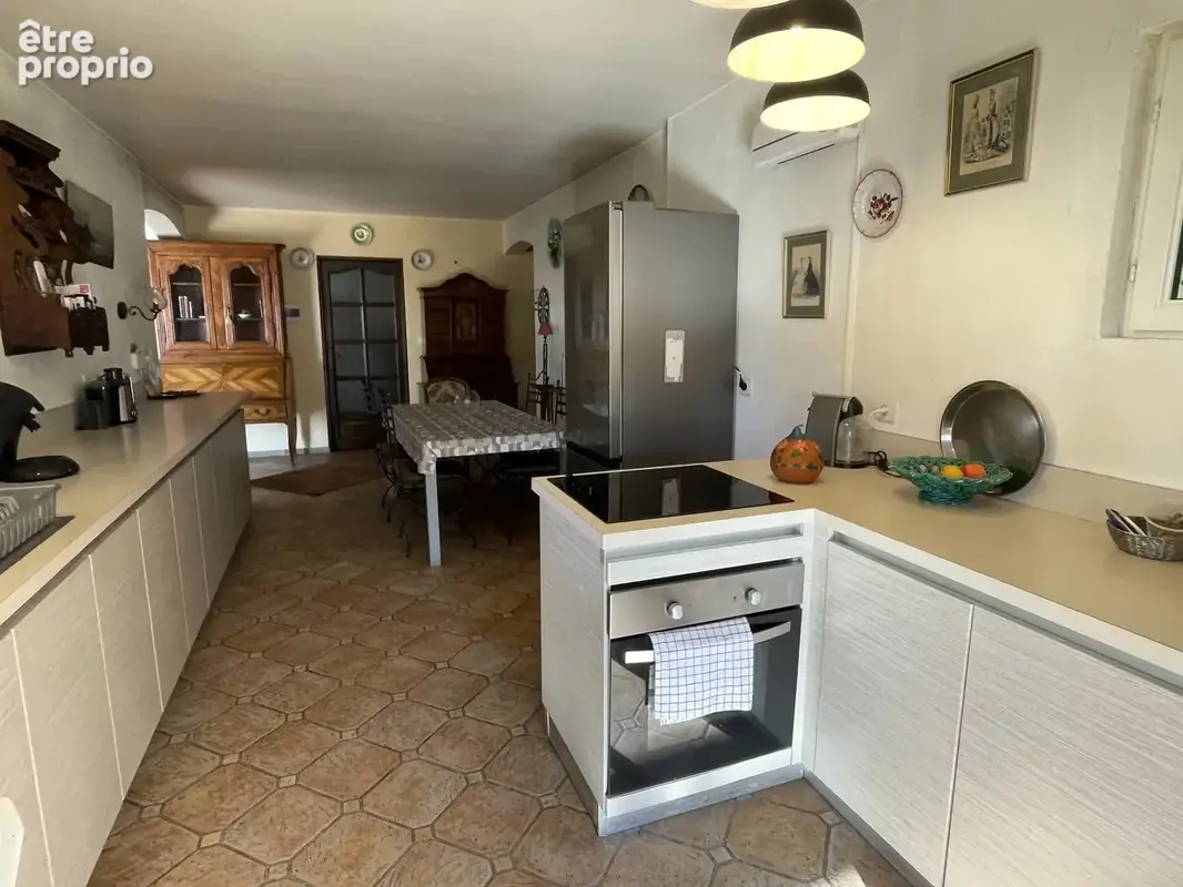 Villa de plain pied avec piscine et vue dégagée - photo 36
