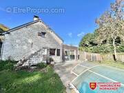 Maison à PORT-VILLEZ