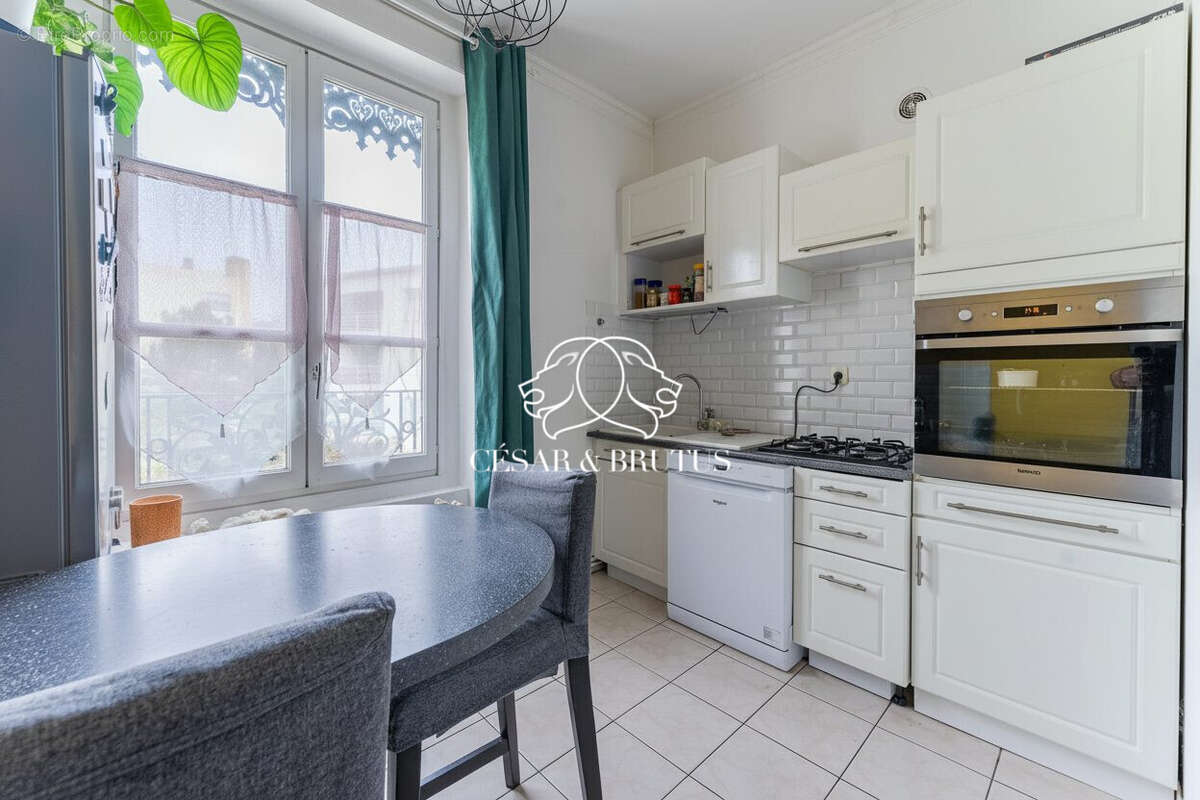 Appartement 47 m² à Villeurbanne  - photo 2