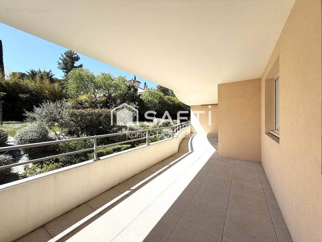 Photo 1 - Appartement à MARSEILLE-13E