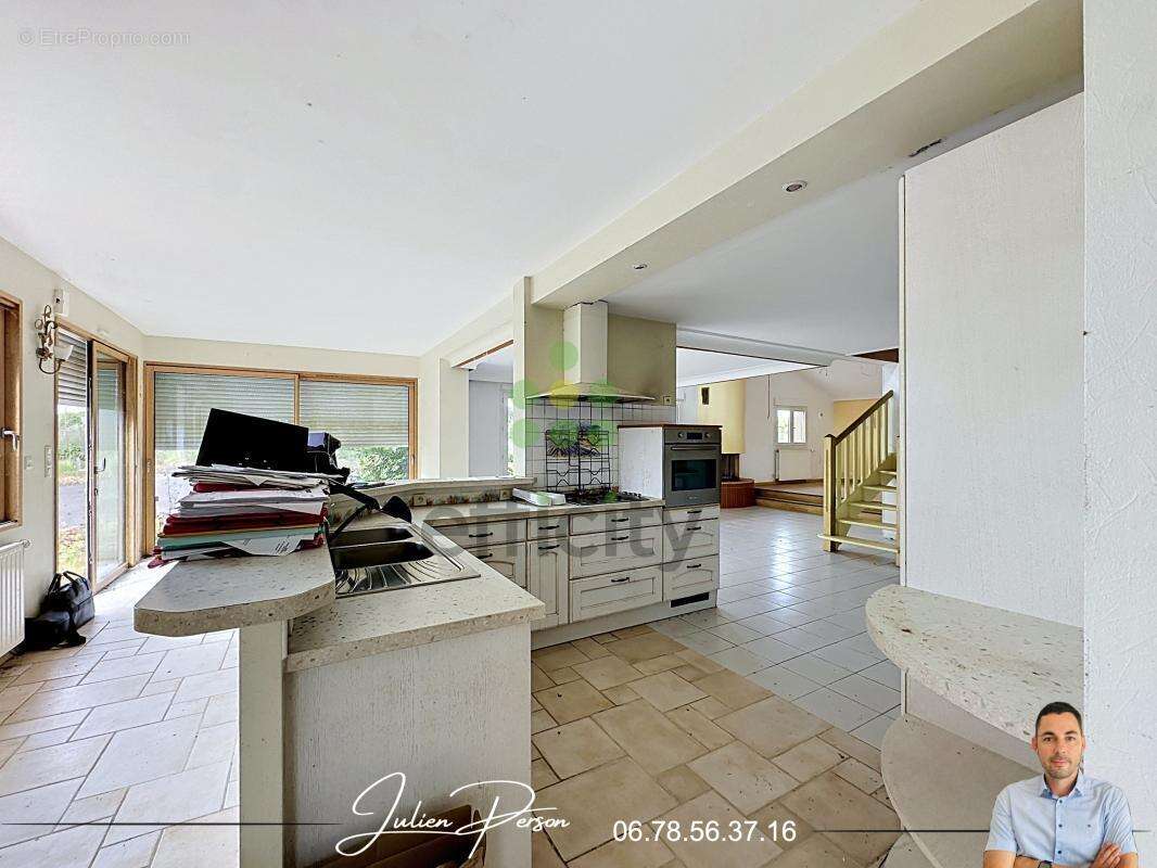 Maison 160 m² à Tremuson  - photo 21