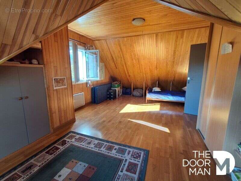 Maison à LE PERRAY-EN-YVELINES