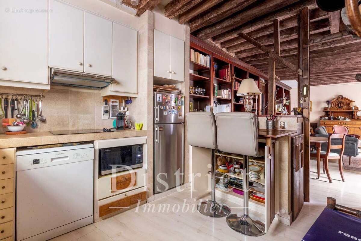 Appartement à PARIS-4E