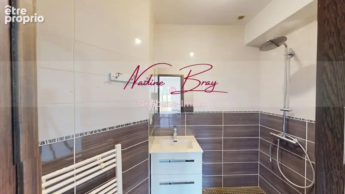 Maison 7 pièces 220 m² à vendre à La Tour-Du-Pin (38110) - photo 26