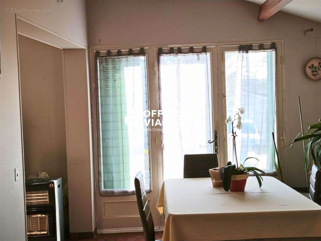 Maison - 5 pièces - 110,79 m² - photo 4