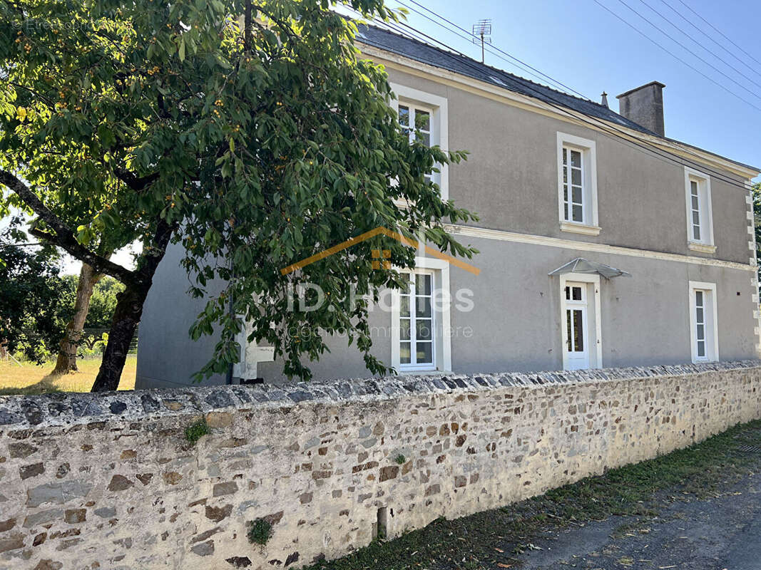 Maison à LA GUERCHE-DE-BRETAGNE