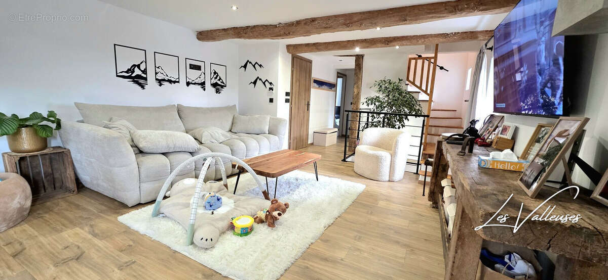 Maison à AVREMESNIL