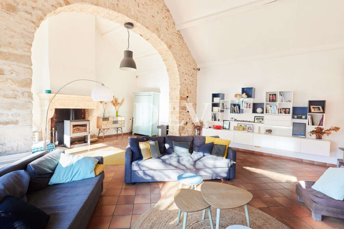 Maison à VULAINES-SUR-SEINE