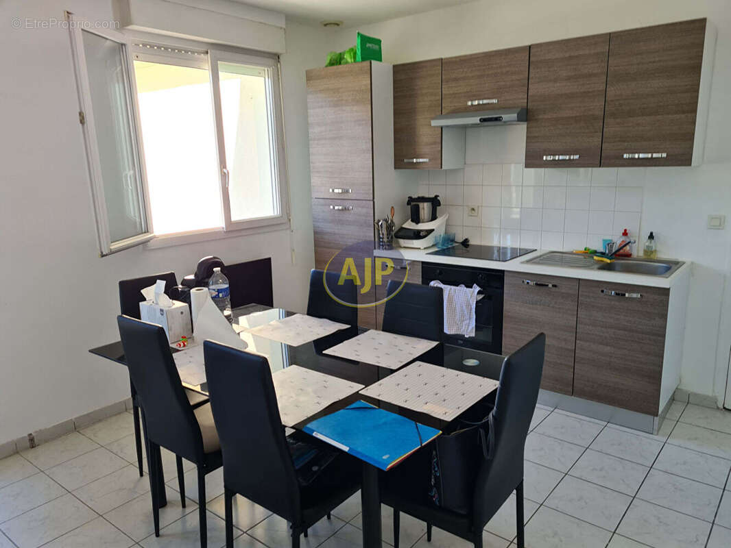 PIPRIAC, appartement T4,  73m², locataire en place - photo 2
