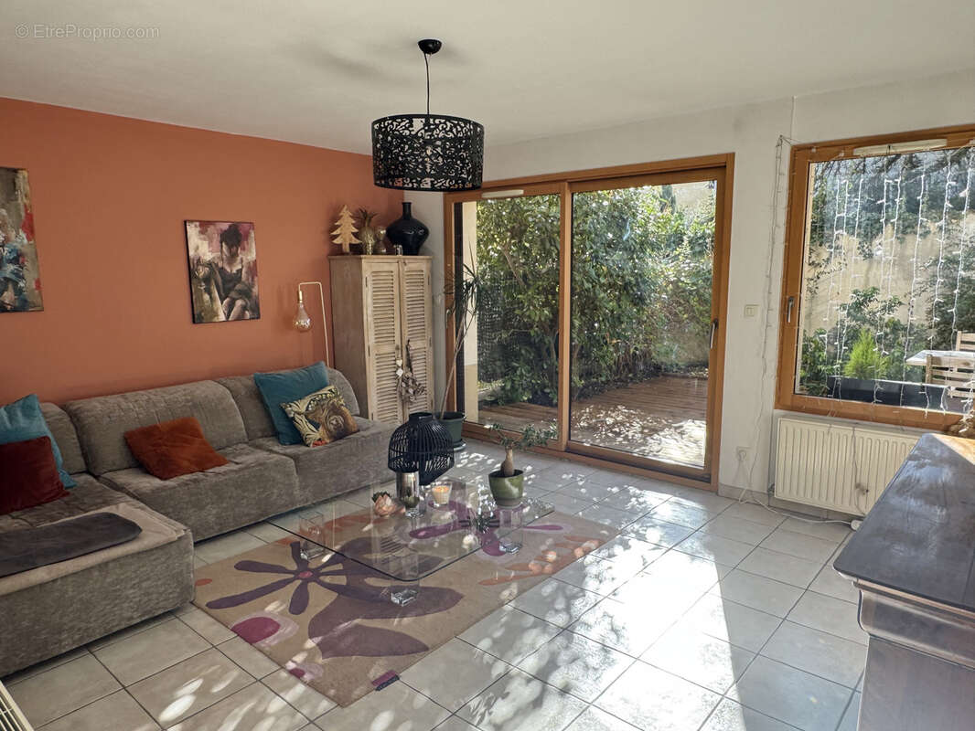 Maison à MESSIMY