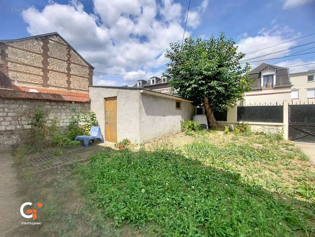 ELBEUF - Maison 135 m²  sur 223 m² Terrain - photo 2