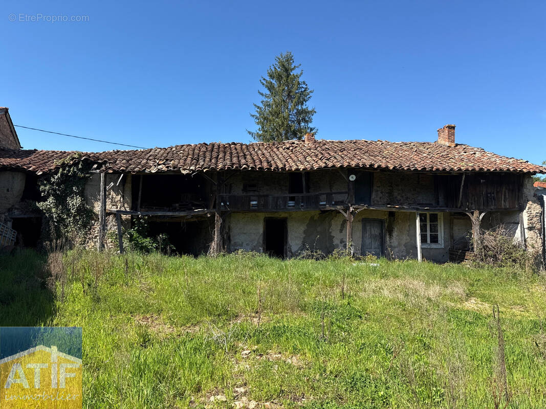 Maison à SAINT-PAUL-DE-VEZELIN