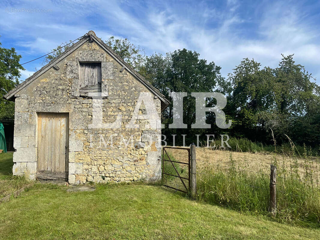 Maison à SAINT-JOUIN-DE-BLAVOU