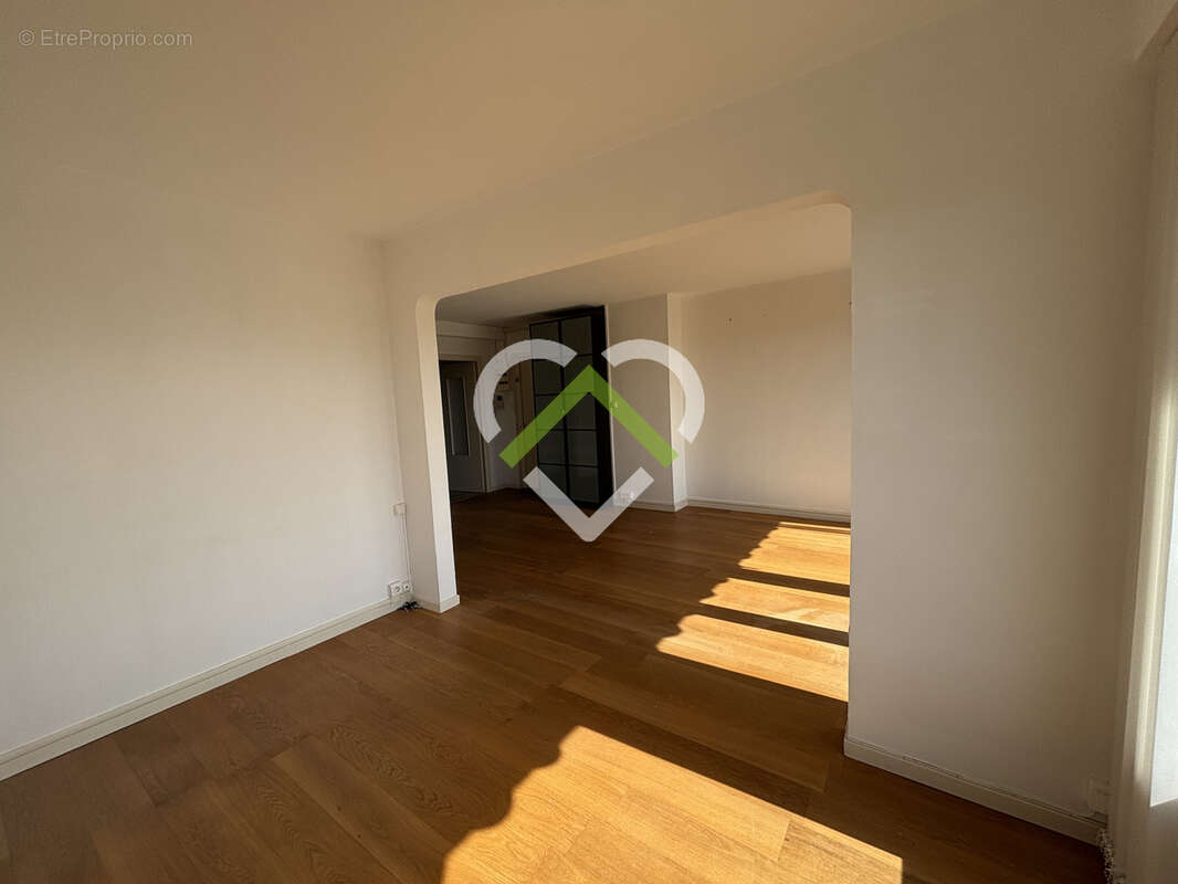 Appartement à LA MADELEINE