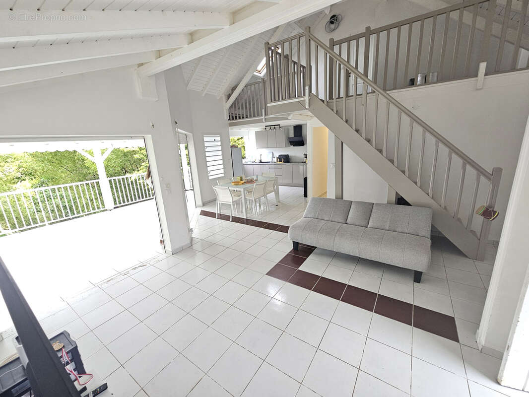 Maison à PETIT-BOURG