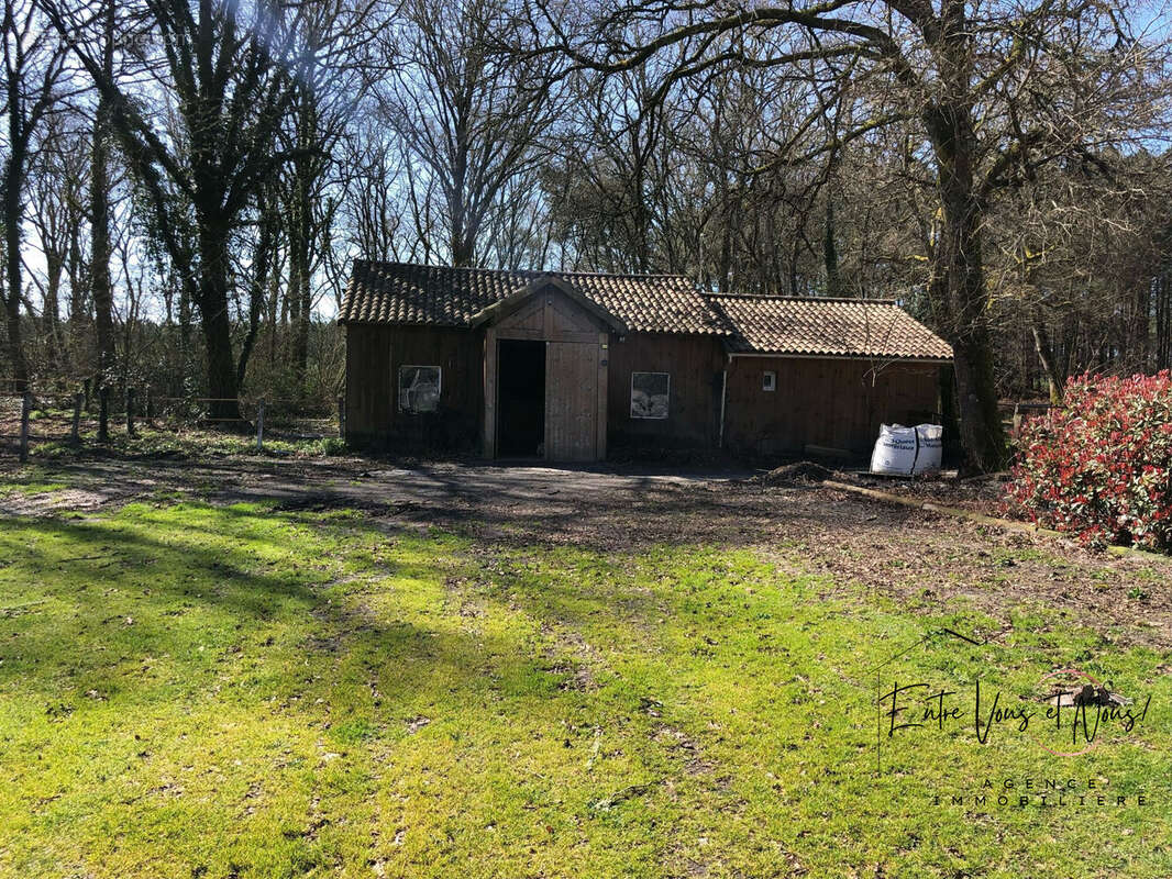 Maison 242 m² à Langon  - photo 9